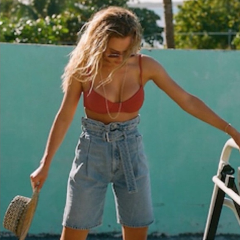 AGOLDE Reworked 90’s High Rise Cinched Shorts. Size:25. Excellent condition
